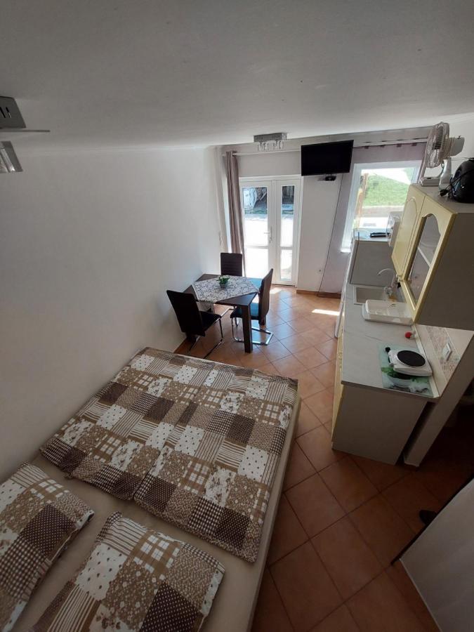 Pol-Lak Apartamento Szolosgyorok Exterior foto