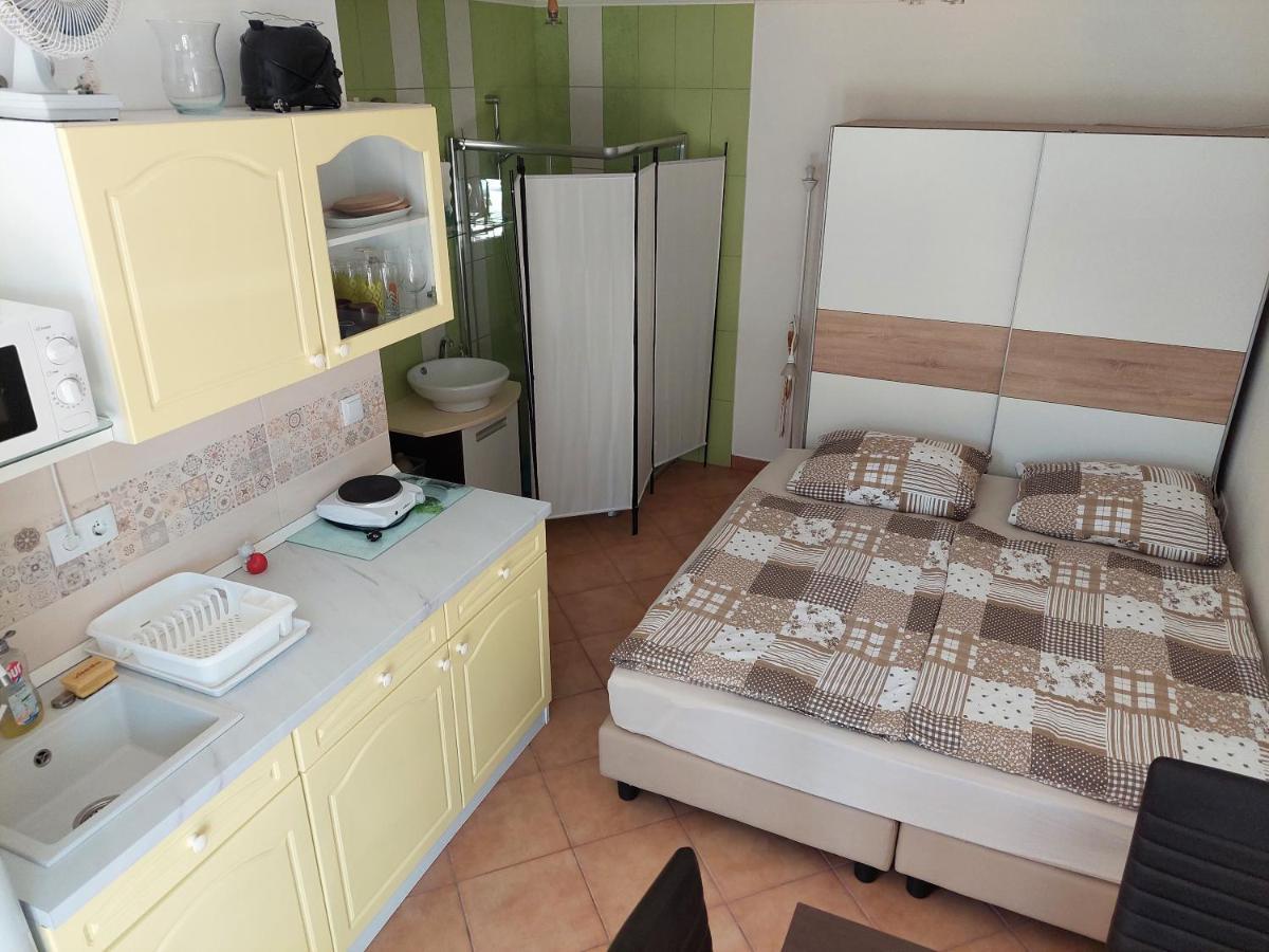 Pol-Lak Apartamento Szolosgyorok Exterior foto