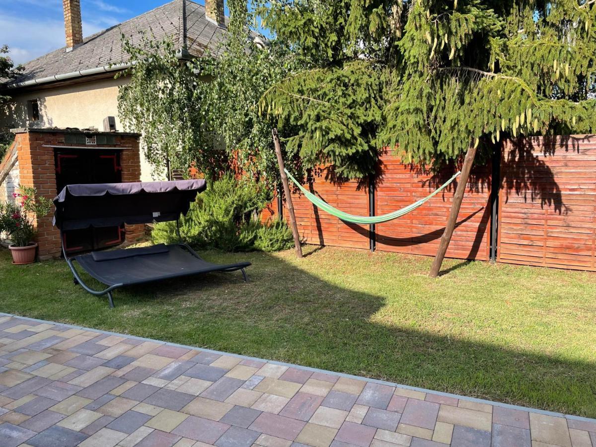 Pol-Lak Apartamento Szolosgyorok Exterior foto