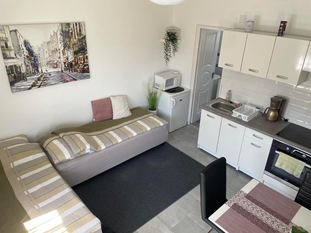Pol-Lak Apartamento Szolosgyorok Exterior foto