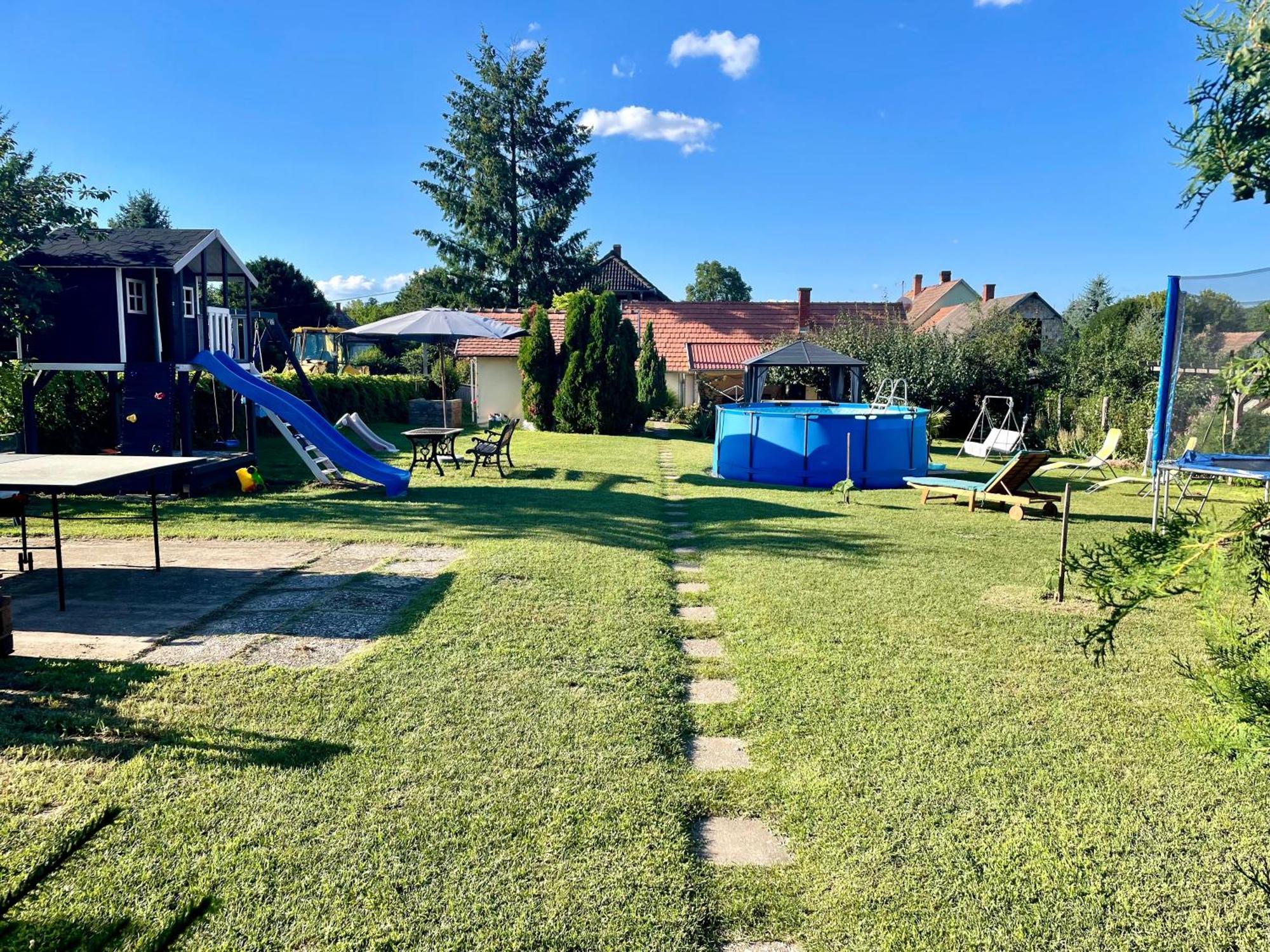 Pol-Lak Apartamento Szolosgyorok Exterior foto